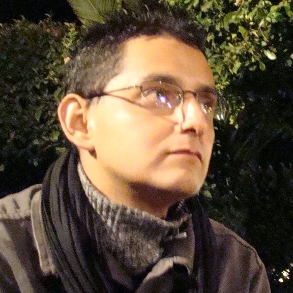 Adrián Fuentes